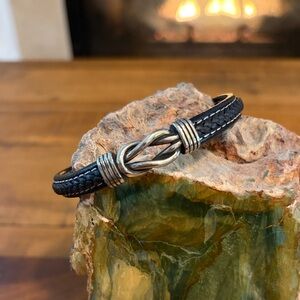 Elegant Black and Stainless Steel Men's Knot Bracelet